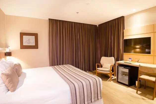 Executive Oda, Balkon, Kısmi Deniz Manzaralı