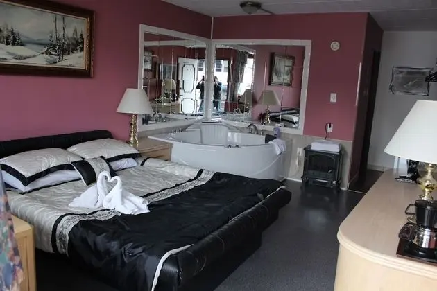 Honeymoon Süit, 1 Büyük (Queen) Boy Yatak, Sıcak Su Küveti
