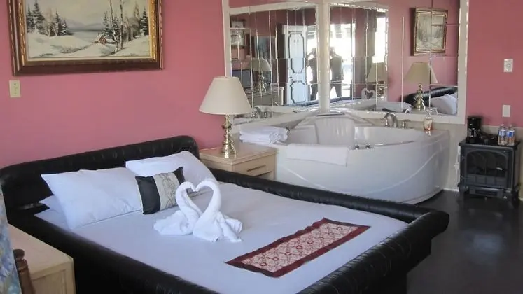Honeymoon Süit, 1 Büyük (Queen) Boy Yatak, Sıcak Su Küveti