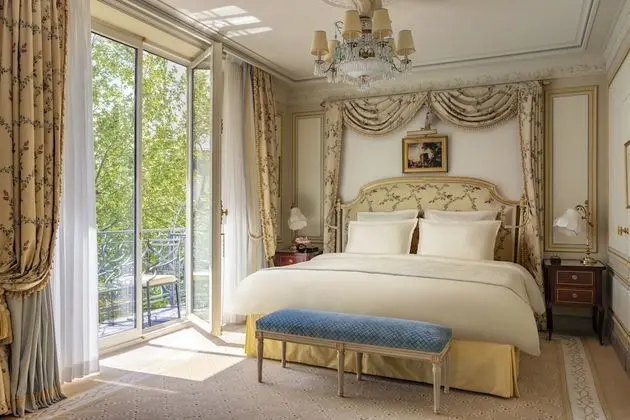 Deluxe Tek Büyük Yataklı Oda (Grand)