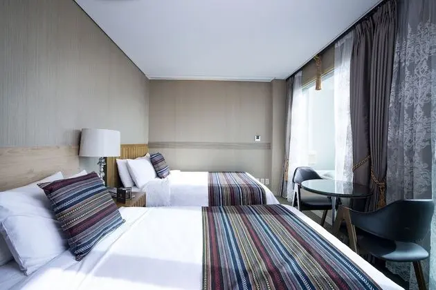 Deluxe Tek Büyük Yataklı Oda, Göl Manzaralı