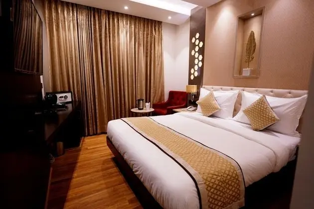 Deluxe Tek Büyük Yataklı Oda
