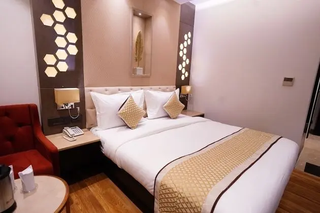 Deluxe Tek Büyük Yataklı Oda