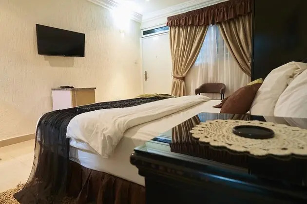 Deluxe Tek Büyük Yataklı Oda, 1 Büyük (Queen) Boy Yatak, Küçük Mutfak