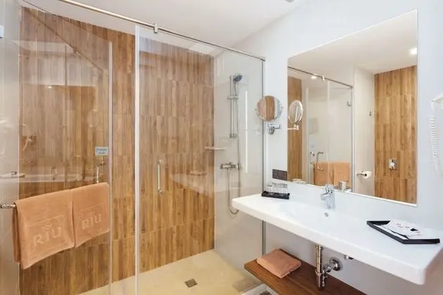 Standard Tek Büyük Yataklı Oda, Balkon