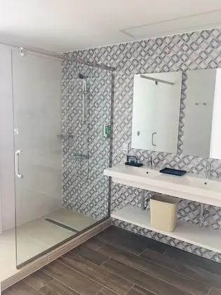 Tek Büyük Yataklı Oda (Free Domestic flight, stays 1/6-31/10)