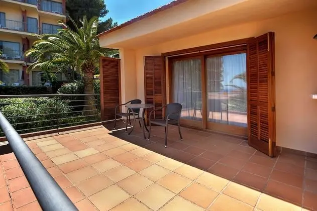 Bungalov, Teras
