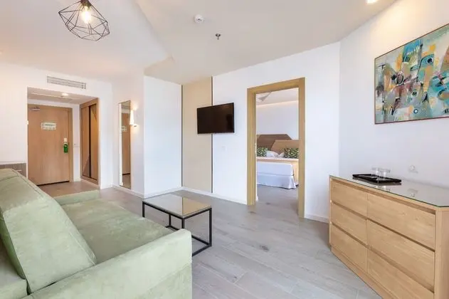 Family Oda, Balkon (Standard)