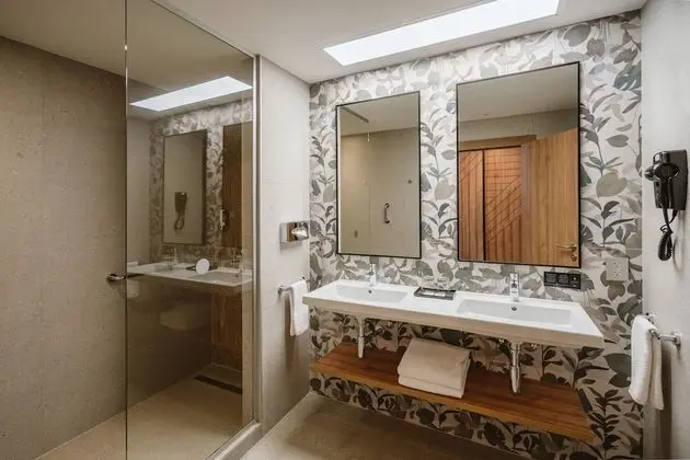 Standard Oda, Avlu Manzaralı (U)