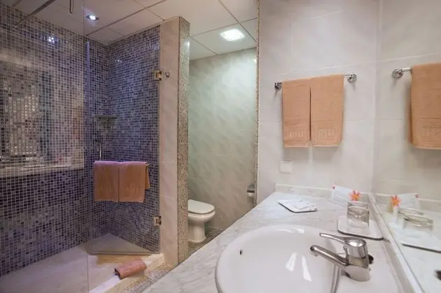 Standard Tek Büyük Yataklı Oda, Balkon, Deniz Manzaralı