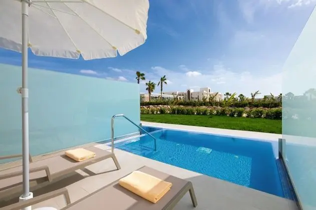 Tek Büyük Yataklı Oda, Balkon (Swim-up & Adults Only)