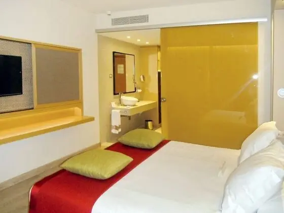 Tek Büyük Yataklı Oda, Deniz Manzaralı (2 Adults - Spa Access)