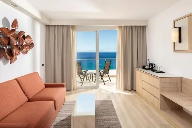 Tek Büyük Yataklı Oda, Balkon, Okyanus Manzaralı