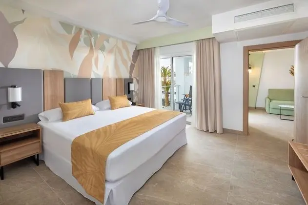Junior Süit, Balkon, Bahçe Manzaralı