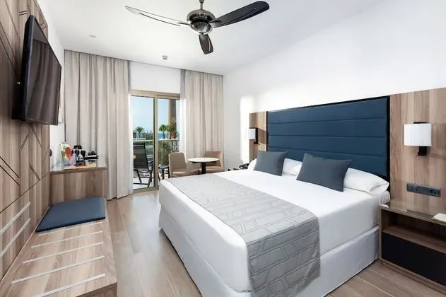 Tek Büyük Yataklı Oda, Balkon (Small,Seaside orientation)