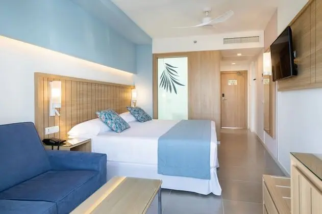 Tek Büyük Yataklı Oda, Balkon, Deniz Manzaralı