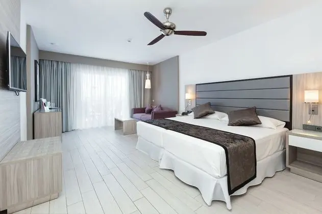 Tek Büyük Yataklı Oda, Balkon