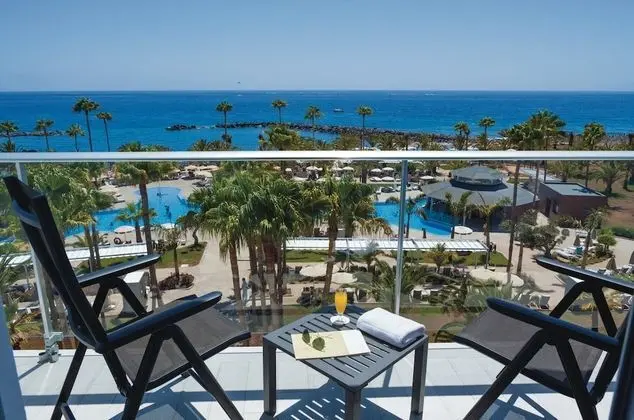 Tek Büyük Yataklı Oda, Balkon, Deniz Manzaralı