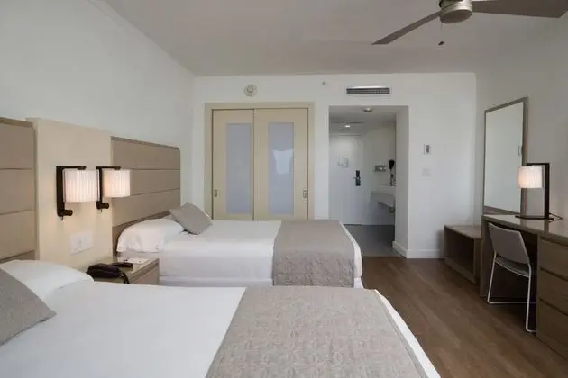 Deluxe Oda, Okyanusa Sıfır (Double Beds)