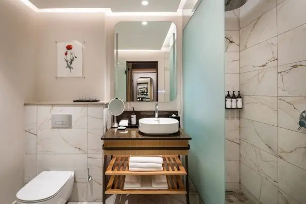 Oda, 1 En Büyük (King) Boy Yatak, Göl Manzaralı