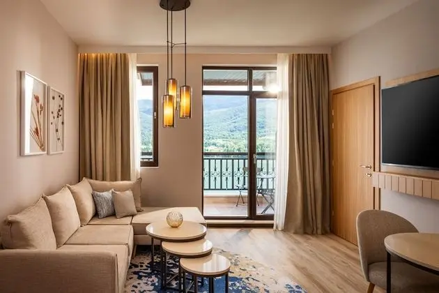 Süit, Göl Manzaralı (Regency)