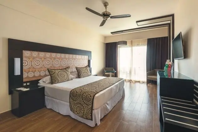 Junior Süit, Balkon, Kısmi Deniz Manzaralı (B2C-US)