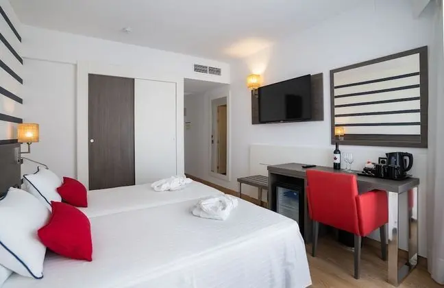 Club İki Ayrı Yataklı Oda, Balkon