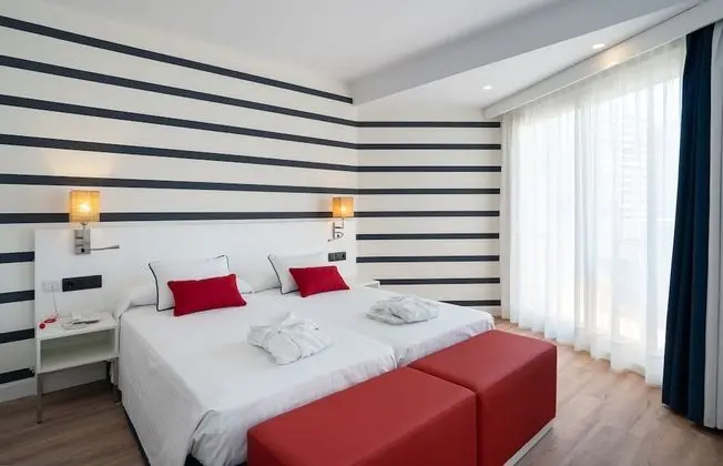 Club İki Ayrı Yataklı Oda, Balkon