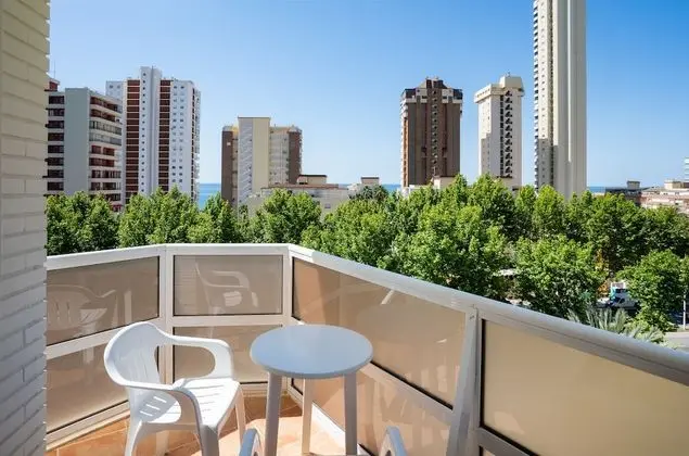 Tek Büyük Yataklı Oda, Balkon