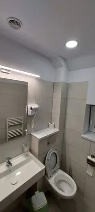Basic Tek Büyük Yataklı Oda, 1 Büyük (Queen) Boy Yatak