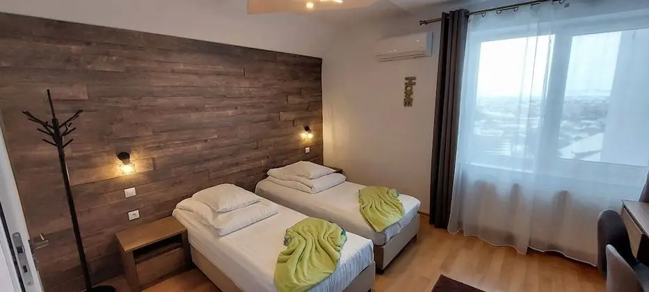 İki Ayrı Yataklı Oda