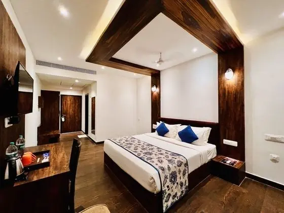 Luxury Room with Garden View