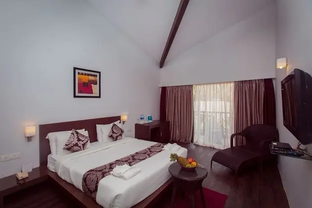 Luxury Room with Garden View