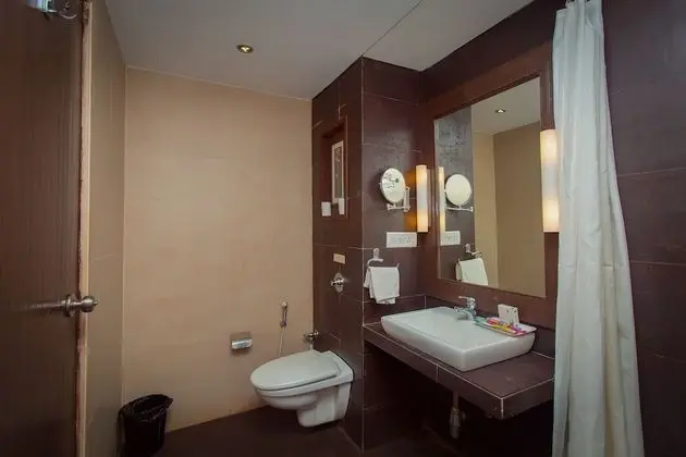 Luxury Room with Garden View