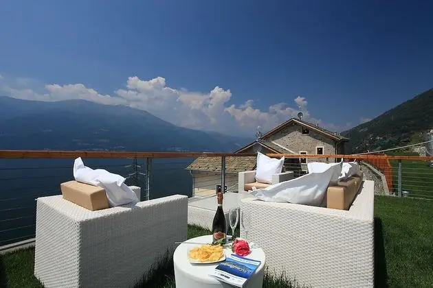 Family Apart Daire, Birden Çok Yatak, Bahçeli (Riva Bellano Lavanda)