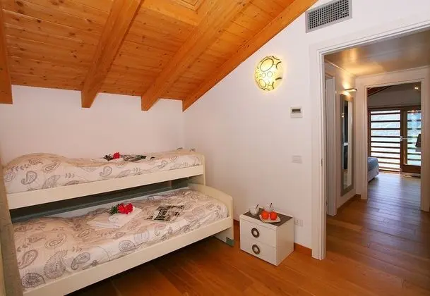 Family Apart Daire, Birden Çok Yatak, 2 Banyolu, Dağ Yamacı (Riva Bellano Margherita 2)