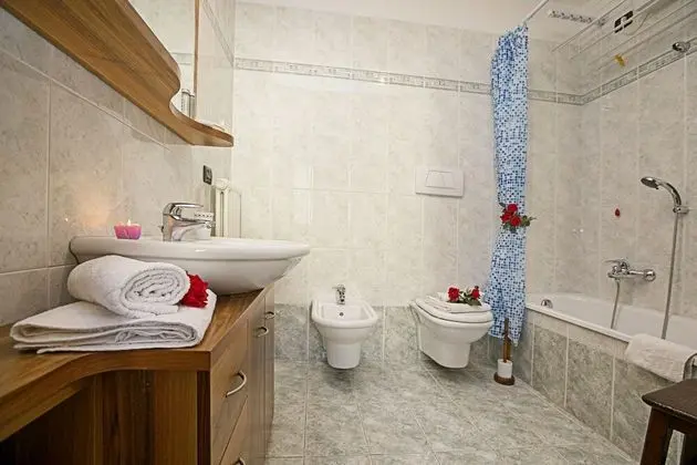 Family Apart Daire, 1 Çift Kişilik Yatak ve Çekyat (Riva Centro Apartment)