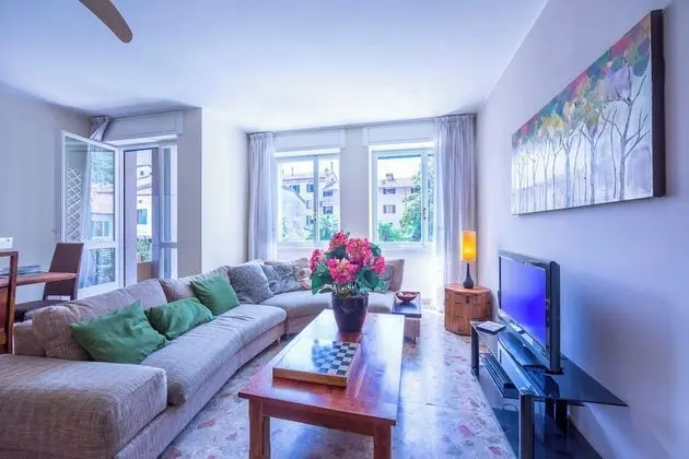 Family Apart Daire, Birden Çok Yatak, 2 Banyolu (Riva Dante Apartment)