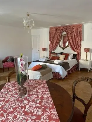 Luxury Tek Büyük Yataklı Oda, 1 Yatak Odası, Özel Banyo, Kanal Manzaralı