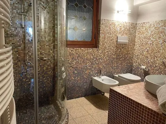 Luxury Tek Büyük Yataklı Oda, 1 Yatak Odası, Özel Banyo, Kanal Manzaralı