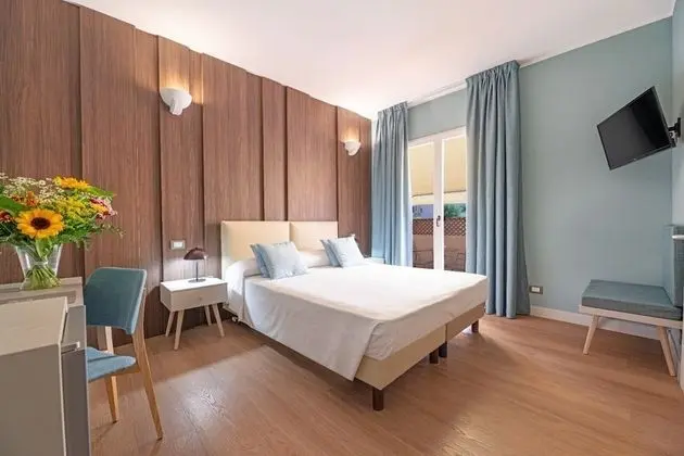 Comfort Tek Büyük veya İki Ayrı Yataklı Oda, Balkon