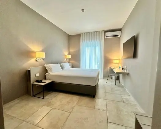 Comfort Tek Büyük veya İki Ayrı Yataklı Oda