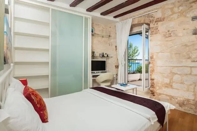 Stüdyo, Teras, Deniz Manzaralı (Augustea)