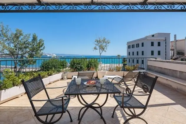 Stüdyo, Teras, Deniz Manzaralı (Augustea)