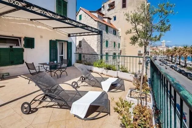 Stüdyo, Teras, Deniz Manzaralı (Augustea)