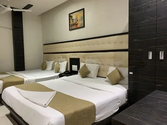 Deluxe Dört Kişilik Oda