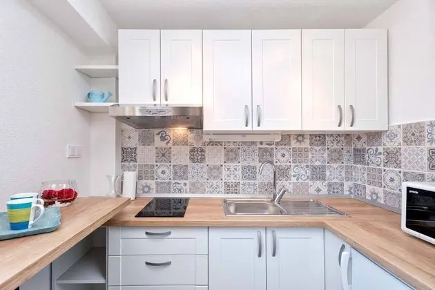 Deluxe Stüdyo, Deniz Manzaralı (Levanda)