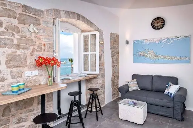 Deluxe Stüdyo, Deniz Manzaralı (Levanda)