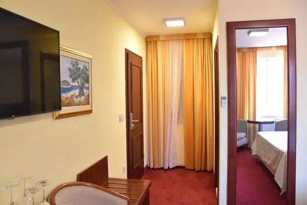 Comfort Tek Büyük Yataklı Oda