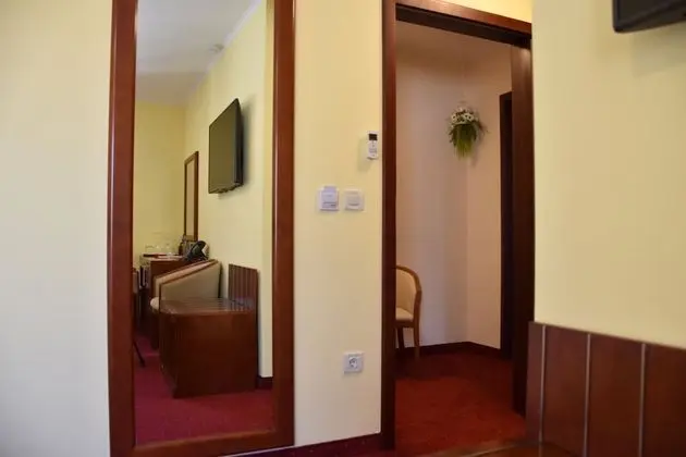 Comfort Tek Büyük Yataklı Oda